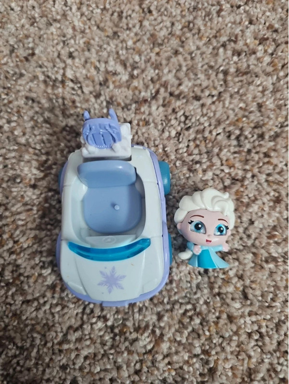 Elsa Disney Doorables Let's Go Cars